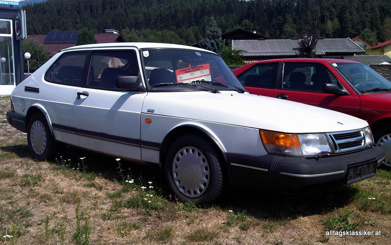 saab-900-weiss (2)