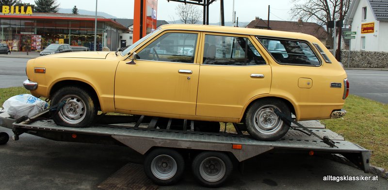 mazda-818-de-luxe-station-wagon (1)