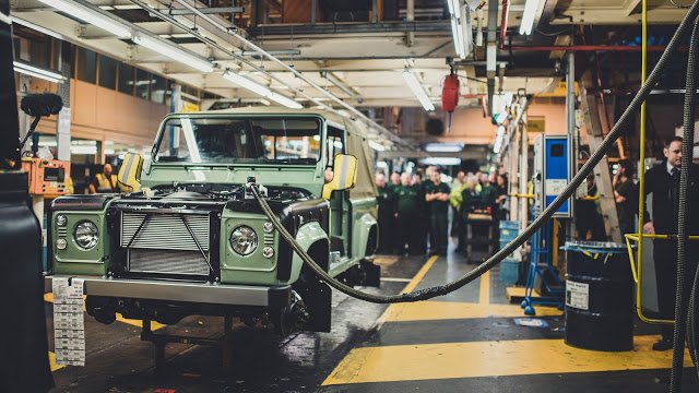 letzte-land-rover-defender (1)