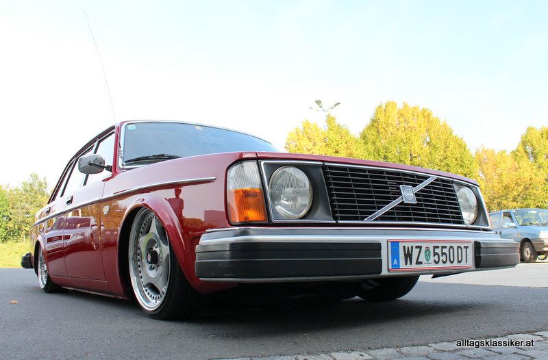 Volvo 244DL